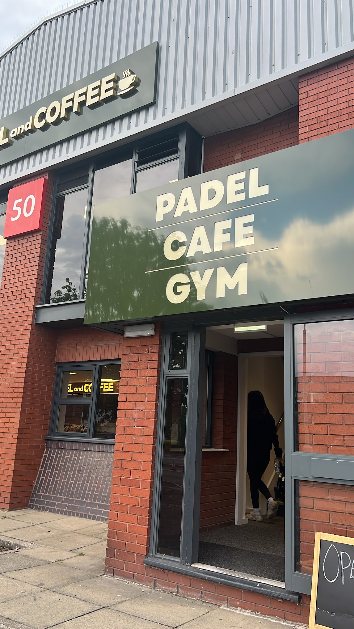 Padel and Coffee