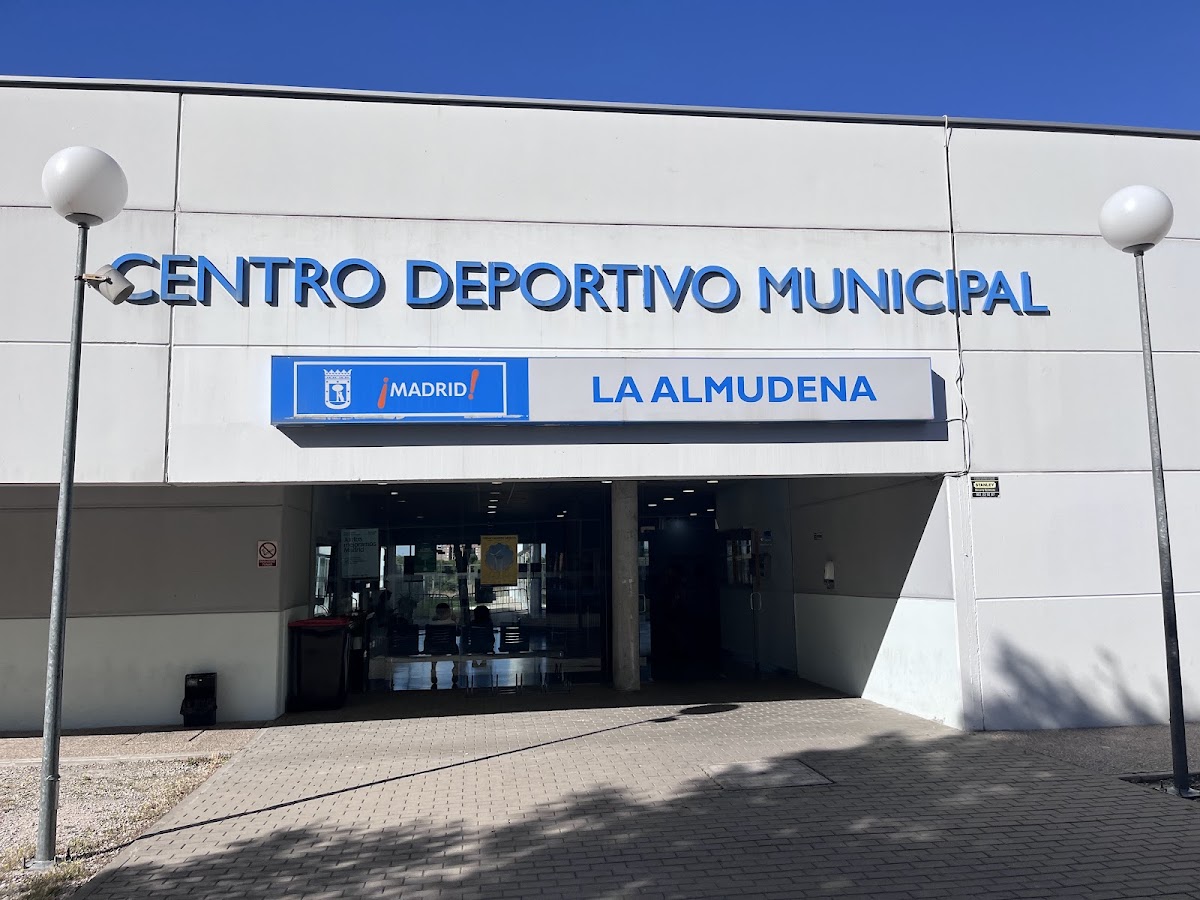 Centro Deportivo Municipal La Almudena