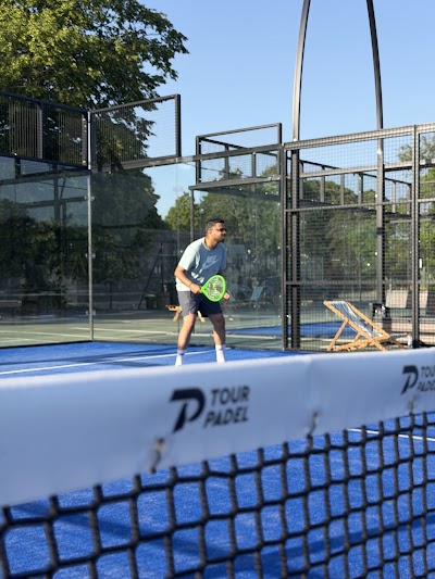 Tour Padel Avery Hill